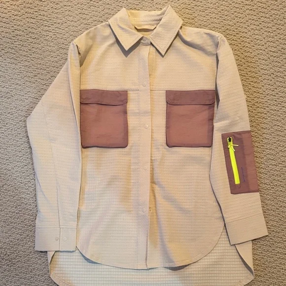 Snap button shirt - Picture 1 of 4